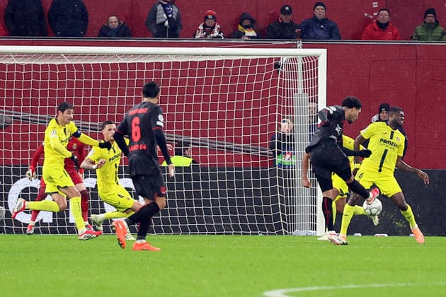 28.01.2026, xrekx, Fussball UEFA Champions League, Bayer 04 Leverkusen - FC Villareal v.l. Torschuss zum 2:0 durch Malik Tillman (Bayer 04 Leverkusen) (DFL DFB REGULATIONS PROHIBIT ANY USE OF PHOTOGRAPHS as IMAGE SEQUENCES and or QUASI-VIDEO) Leverkusen