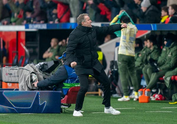Kasper HJULMAND (Bayer 04 Leverkusen, Trainer) jubelt über das Tor zum 2-0 Bayer 04 Leverkusen - FC Villareal, Leverkusen, BayArena, 28.01.2026, GER, Herren, UEFA Champions League, Season 2025-2026 UEFA regulations prohibit any use of photographs as image sequences and or quasi-video. Copyright: HMBxMedia xMarcoxBader
