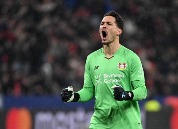 28.01.2025, xophax, Fussball , UEFA Champions League , 2025 2026 , Bayer Leverkusen gegen FC Villarreal. Janis Blaswich ( Bayer 04 Leverkusen ) nach dem 1 zu 0 für Bayer 04 Leverkusen