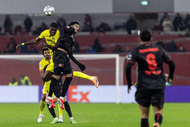 UEFA Champions League: Bayer 04 Leverkusen - Villarreal FC; 28.01.2026 Thomas Partey (Villarreal FC, 16), Malik Tillman (Bayer 04 Leverkusen, 10) UEFA Champions League: Bayer 04 Leverkusen - Villarreal FC; BayArena, Leverkusen; 28.01.2026 Copyright: xBEAUTIFULxSPORTS Buriakovx