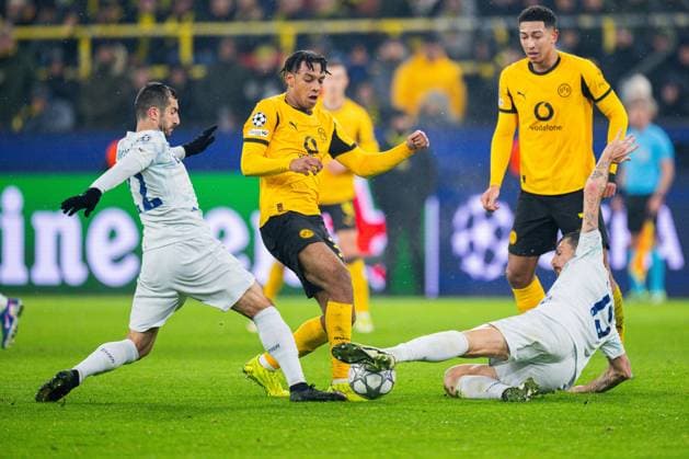 28.01.2026 - Fußball, 2025 2026, UEFA Champions League, 8. Spieltag, Borussia Dortmund - Inter Mailand: (L-R) Henrikh Mkhitaryan (Mailand), Filippo Mane (Dortmund), Francesco Acerbi (Mailand)