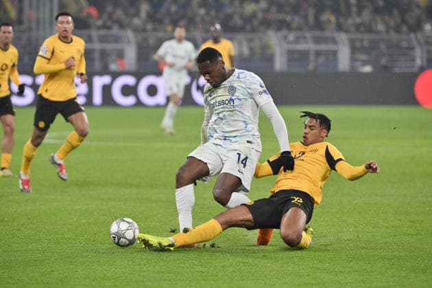 Ange Yoan Bonny (Inter Mailand), Filippo Mane (Borussia Dortmund), v.li. 28.01.2026, Fussball, UEFA Champions League 2025 2026, 8. Spieltag, Borussia Dortmund - Inter Mailand UEFA regulations prohibit any use of photographs as image sequences and or quasi-video Dortmund Signal Iduna Park Nordrhein Westfalen Deutschland