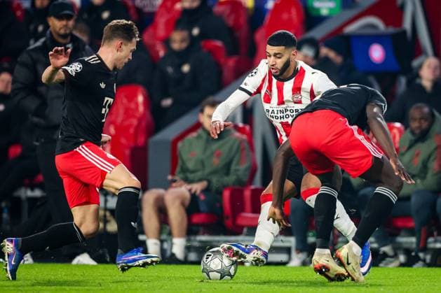 EINDHOVEN - (l-r) Joshua Kimmich of FC Bayern Munich, Ismael Saibari of PSV Eindhoven, and Dayot Upamecano of FC Bayern Munich during the UEFA Champions League match between PSV Eindhoven and FC Bayern Munich at Phillips Stadium on January 28, 2026, in Eindhoven, Netherlands. BART STOUTJESDIJK ANP UEFA Champions League 2025-2026 xVIxANPxSportx xxANPxIVx 548920545 originalFilename: 548920545.jpg
