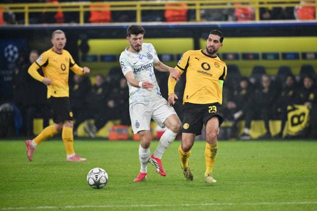 Petar Sucic (Inter Mailand), Emre Can (Borussia Dortmund), v.li. 28.01.2026, Fussball, UEFA Champions League 2025 2026, 8. Spieltag, Borussia Dortmund - Inter Mailand UEFA regulations prohibit any use of photographs as image sequences and or quasi-video Dortmund Signal Iduna Park Nordrhein Westfalen Deutschland