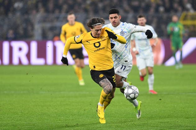 Fabio Silva (Borussia Dortmund) und Luis Henrique (FC Internazionale) im Zweikampf waehrend des Spiels der UEFA Champions League 2025 26, 8. Spieltag Ligaphase zwischen Borussia Dortmund und Inter Mailand, BVB Stadion am 28. January 2026 in Dortmund, Deutschland. (Foto von Ralf Treese DeFodi Images) +++ Fabio Silva (Borussia Dortmund) und Luis Henrique (FC Internazionale) battle for the ball during the UEFA Champions League 2025 26 League Phase MD8 match between Borussia Dortmund and FC Internazionale Milano at BVB Stadion Dortmund on January 28, 2026 in Dortmund, Germany. (Photo by Ralf Treese DeFodi Images) -