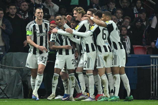 PSG v Newcastle United - UEFA Champions League PARIS, FRANCE - JANUARY 28: Players of Newcastle United celebrate after their first goal during the UEFA Champions League phase Matchday 8 match between Paris Saint-Germain and Newcastle United FC at Parc des Princes in Paris, France on January 28, 2026. Mustafa Yalcin Anadolu Ile-de-France France. Editorial use only. Please get in touch for any other usage.  Copyright: x2026xAnadoluxMustafaxYalcinx