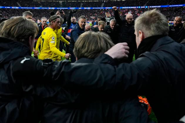 ATLETICO DE MADRID v FK BODO GLIMT. CHAMPIONS LEAGUE 2025 2026. ROUND 8 MATCH. FK Bodo Glimt s coach Kjetil Knutsen with his team during Champions League 2025 2026, Round 8 match. January 28 ,2026. (ALTERPHOTOS Acero) MadridSpain  Copyright: xAcerox