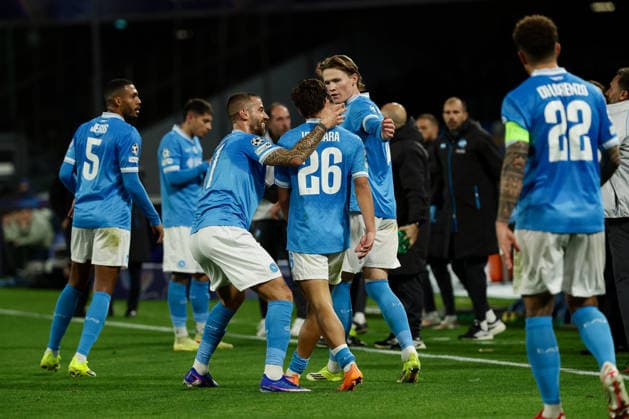 Napoli™s Antonio Vergara celebrates after scoring goal 1-1 during the UEFA Champions League football match between Napoli vs Chelsea - Champions League 2025 2026 - Diego Armando Maradona stadium January 28, 2026 Naples, Italy soccer  Copyright: xAlessandroxGarofalo LaPressex