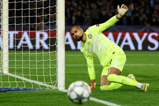 Napoli™s Antonio Vergara, Chelsea s Wesley Fofana during the UEFA Champions League football match between Napoli vs Chelsea - Champions League 2025 2026 - Diego Armando Maradona stadium January 28, 2026 Naples, Italy soccer  Copyright: xAlessandroxGarofalo LaPressex