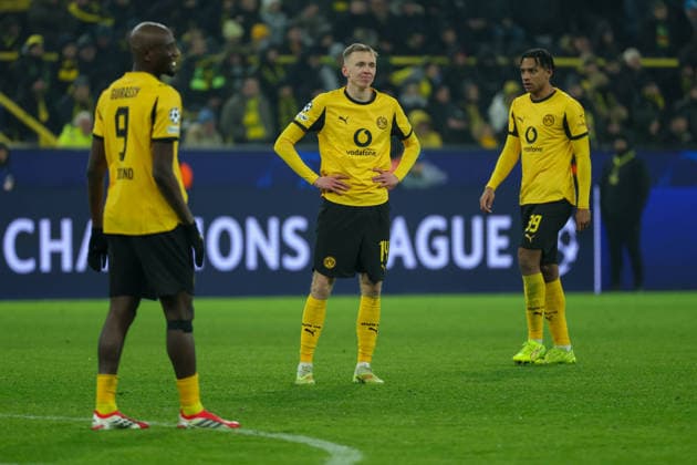 UEFA Champions League - Borussia Dortmund - Inter Mailand am 28.01.2026 im Signal Iduna Park in Dortmund Serhou Guirassy (Dortmund 9), Maximilian Beier (Dortmund 14) und Filippo Mane (Dortmund 39) unzufrieden, enttäuscht, enttaeuscht, niedergeschlagen.