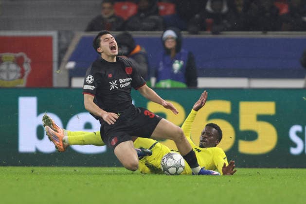 Ibrahim Maza (Bayer 04 Leverkusen) und Tani Oluwaseyi (Villarreal CF) battle for the ball during the UEFA Champions League 2025 26 League Phase MD8 match between Bayer 04 Leverkusen and Villarreal CF at BayArena on January 28, 2026 in Leverkusen, Germany. (Photo by Oliver Kaelke DeFodi Images) -