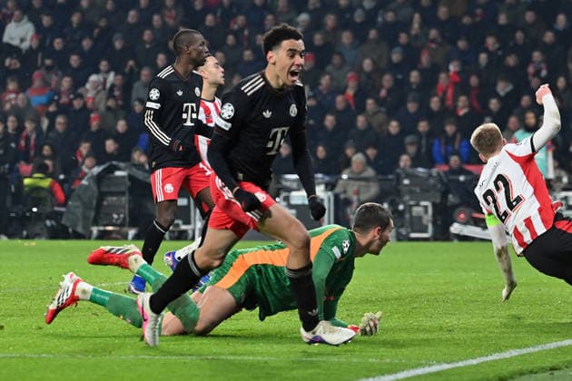 28.01.2026, xjrdrx, Fussball UEFA Champions League, PSV Eindhoven - FC Bayern Muenchen v.l. Torjubel nach dem Tor zum celebrating the goal celebrate 0:1 durch Jamal Musiala (FC Bayern Muenchen) (DFL DFB REGULATIONS PROHIBIT ANY USE OF PHOTOGRAPHS as IMAGE SEQUENCES and or QUASI-VIDEO) Eindhoven