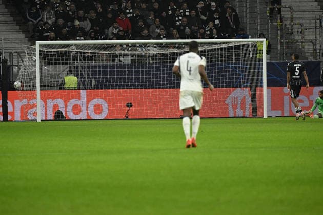 28.01.2026, xjhx, Fussball UEFA Champions League, Eintracht Frankfurt - Tottenham Hotspur v.l. Aurele Amenda (Eintracht Frankfurt) beim Tor zum 0:2 Frankfurt am Main