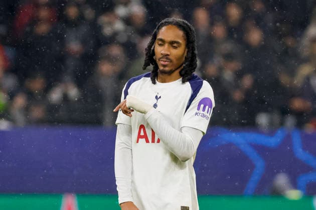 Djed Spence (Tottenham Hotspur, 24) , Deutschland, Fussball, UEFA Champions League, 8. Spieltag, 2025 2026, Eintracht Frankfurt vs. Tottenham Hotspur, 28.01.2026, Frankfurt am Main Deutsche-Bank-Park Deutschland Copyright: xGrantxHubbsx
