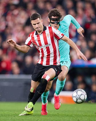 January 28, 2026, Bilbao, Vizcaya, Spain: Gorka Guruzeta of Athletic Club competes for the ball with Eduardo Quaresma of Sporting CP during the UEFA Champions League 2025 26 League Phase MD8 match between Athletic Club and Sporting Clube de Portugal at San Mames on January 28, 2026, in Bilbao, Spain. Bilbao Spain - ZUMAa181 20260128_zaa_a181_188 Copyright: xRicardoxLarreinax