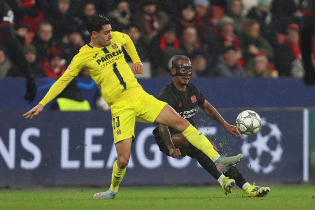 Sergi Cardona (Villarreal CF) und Arthur (Bayer 04 Leverkusen) battle for the ball during the UEFA Champions League 2025 26 League Phase MD8 match between Bayer 04 Leverkusen and Villarreal CF at BayArena on January 28, 2026 in Leverkusen, Germany. (Photo by Oliver Kaelke DeFodi Images) -