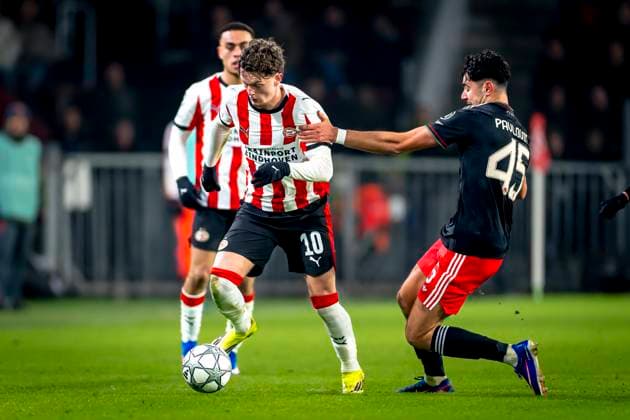 PSV Eindhoven midfielder Paul Wanner, SC Bayern Munchen midfielder Aleksander Pavlovic during the match PSV Eindhoven vs FC Bayern Munchen at the Philips stadium for the Champions League - League phase - Matchday 8 season 2025-2026 in EINDHOVEN, Netherlands on 28 01 2026, (Photo by Marcel van Dorst EYE4IMAGES) -