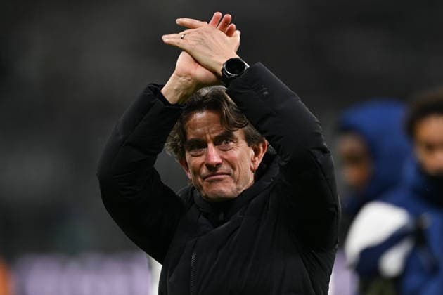 Thomas Frank (Tottenham Hotspur, Trainer) bedankt sich bei den Fans, GER, Eintracht Frankfurt vs Tottenham Hotspur, Fussball, UEFA Champions League, Ligaphase, 8. Spieltag, Spielzeit 2025 2026, 28.01.2026. GER, Eintracht Frankfurt vs Tottenham Hotspur, Fussball, UEFA Champions League, Ligaphase, 8. Spieltag, Spielzeit 2025 2026, 28.01.2026. Frankfurt Copyright: xEibner-Pressefoto FlorianxWiegandx EP_FWD