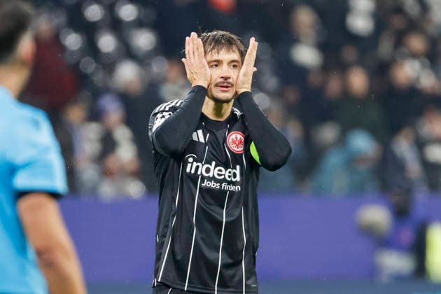 Robin Koch (Eintracht Frankfurt, 04) nach dem Spiel , Deutschland, Fussball, UEFA Champions League, 8. Spieltag, 2025 2026, Eintracht Frankfurt vs. Tottenham Hotspur, 28.01.2026, Frankfurt am Main Deutsche-Bank-Park Deutschland Copyright: xGrantxHubbsx