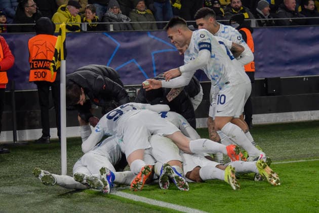 Andy Diouf (Inter 17) jubelt nach dem Tor zum 0:2 mit der Mannschaft 28.01.2026 Fussball, Champions League, Borussia Dortmund vs Inter Mailand , Signal Iduna Park, Dortmund,