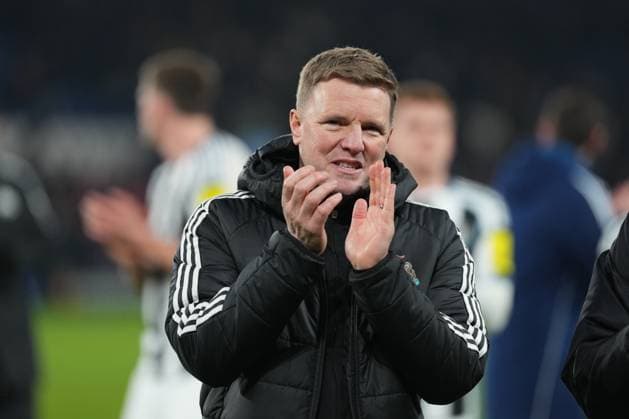 Newcastle manager Eddie Howe salutes the traveling fans at the end of the match Paris Saint-Germain v Newcastle United, UEFA Champions League, Group Stage, Football, Parc des Princes, Paris, France - 28 Jan 2026Paris Parc des Princes France EDITORIAL USE ONLY No use with unauthorised audio, video, data, fixture lists, club league logos or live services. Online in-match use limited to 120 images, no video emulation. No use in betting, games or single club league player publications. Copyright: xDavexWinter Shutterstockx 16429499ea