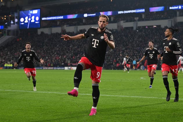 28.01.2026, xjrdrx, Fussball UEFA Champions League, PSV Eindhoven - FC Bayern Muenchen v.l. Torjubel nach dem Tor zum celebrating the goal celebrate 1:2 durch Harry Kane (FC Bayern Muenchen) (DFL DFB REGULATIONS PROHIBIT ANY USE OF PHOTOGRAPHS as IMAGE SEQUENCES and or QUASI-VIDEO) Eindhoven