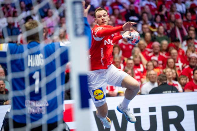 European Men s Handball Championship: Denmark - Norway Denmark s Mathias Gidsel in action with Norway s goalkeeper Robin Haug during the EHF Euro 2026 main round men s handball match between Denmark and Norway at Jyske Bank Boxen in Herning, Wednesday, January 28, 2026. (Photo: Bo Amstrup Ritzau Scanpix) , Herning Denmark Mors Copyright: BoxAmrstrupx xRitzauxScanpix BoxAmstrupx spdk20260128-230736-L
