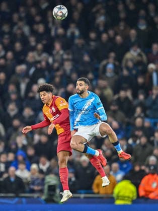 Manchester City v Galatasaray UEFA Champions League Rayan-Ait-Nouri of Manchester City wins a header during the UEFA Champions League match at the Etihad Stadium, Manchester 28 01 2026 UK Newspapers OUT Copyright: xKarlxVallantinex FIL-22873-0121