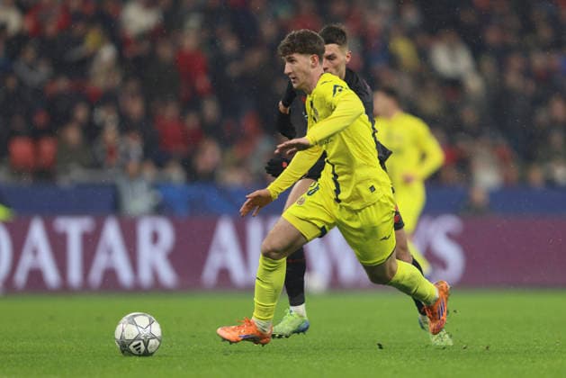 Pau Navarro (Villarreal CF) und Patrik Schick (Bayer 04 Leverkusen) battle for the ball during the UEFA Champions League 2025 26 League Phase MD8 match between Bayer 04 Leverkusen and Villarreal CF at BayArena on January 28, 2026 in Leverkusen, Germany. (Photo by Oliver Kaelke DeFodi Images) -