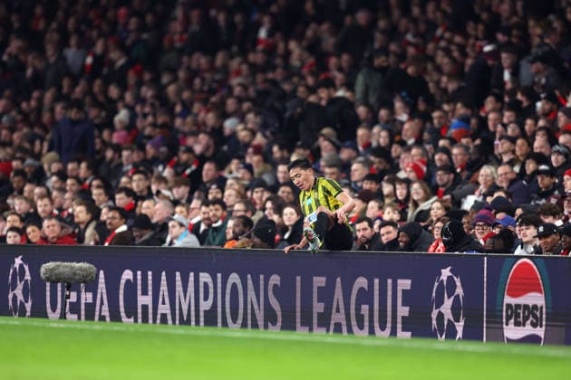 Arsenal v Kairat 28th January 2026, London - UEFA Champions League Football, Group Stage - Arsenal v Kairat - Yerkin Tapalov of Kairat Almaty climbs over the advertising boards - Photo: Charlotte Wilson Offside. London UK Copyright: xCharlottexWilsonx xOffsidexOffside