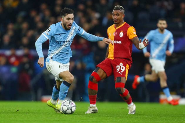 Manchester City v Galatasaray S.K., UEFA Champions League Rayan Cherki of Manchester City battles with Mario Lemina of Galatasaray during the Manchester City v Galatasaray S.K. UEFA Champions League MD8 match at the Etihad Stadium, Manchester, England on 28 January 2026 Credit: Luke Williams Every Second Media Editorial use only. All images are copyright Every Second Media Limited. No images may be reproduced without prior permission. Copyright: xIMAGO EveryxSecondxMediax ESM-1778-0052 LukexWilliamsx xEveryxSecondxMediax