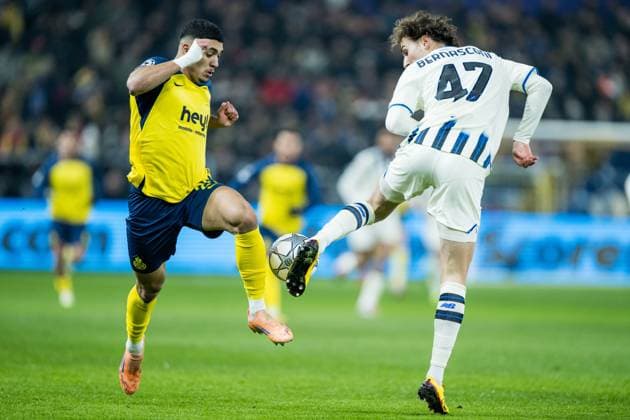 Union s Anan Khalaili and Atalanta s Lorenzo Bernasconi fight for the ball during a soccer game between Belgian Royale Union Saint-Gilloise and Italian Atalanta Bergamo, on Wednesday 28 January 2026 in Brussels, on the eight day of the League phase of the UEFA Champions League tournament. JASPERxJACOBS  x159379514x