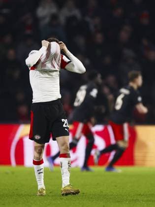 EINDHOVEN - Guus Til of PSV Eindhoven is disappointed after the 1-2 draw during the UEFA Champions League match between PSV Eindhoven and FC Bayern Munich at the Phillips Stadium on January 28, 2026, in Eindhoven, Netherlands. SEM VAN DER WAL ANP UEFA Champions League 2025-2026 xVIxANPxSportx xxANPxIVx 548929592 originalFilename: 548929592.jpg