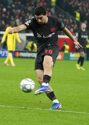 Fussball, UEFA Champions League 2025 2026, Bayer 04 Leverkusen vs FC Villarreal 28.01.2026 Bayarena Leverkusen, Ibrahim Maza, Bayer 04 Leverkusen Aktion, Einzelbild,