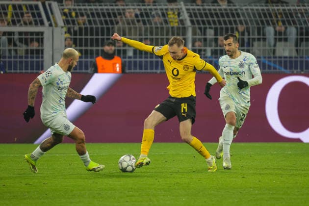 28.01.2026, xgrfx, Fussball UEFA Champions League , Borussia Dortmund - Inter Mailand v.l. Federico Dimarco (Inter Mailand), Maximilian Beier (Borussia Dortmund), Henrikh Mkhytarian (Inter Mailand) (DFL DFB REGULATIONS PROHIBIT ANY USE OF PHOTOGRAPHS as IMAGE SEQUENCES and or QUASI-VIDEO) Signal Iduna Park