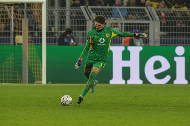 28.01.2026, xgrfx, Fussball UEFA Champions League , Borussia Dortmund - Inter Mailand v.l. Gregor Kobel (Borussia Dortmund) (DFL DFB REGULATIONS PROHIBIT ANY USE OF PHOTOGRAPHS as IMAGE SEQUENCES and or QUASI-VIDEO) Signal Iduna Park
