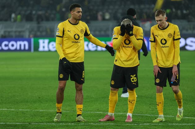 UEFA Champions League - Borussia Dortmund - Inter Mailand am 28.01.2026 im Signal Iduna Park in Dortmund Enttäuschte Dortmunder, hier mit Felix Nmecha (Dortmund 8) , Julian Ryerson (Dortmund 26) und Maximilian Beier (Dortmund 14)