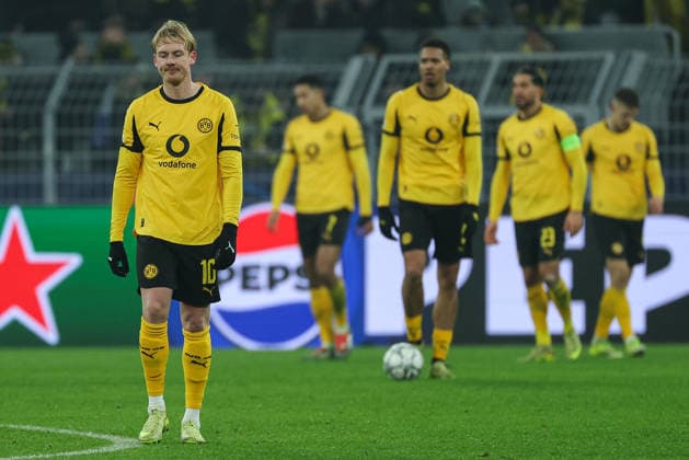 UEFA Champions League - Borussia Dortmund - Inter Mailand am 28.01.2026 im Signal Iduna Park in Dortmund Enttäuschte Dortmunder, hier u.a. mit Julian Brandt (Dortmund 10)