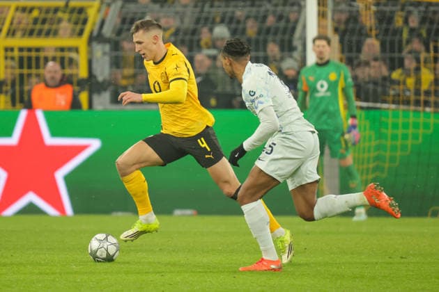 28.01.2026, xgrfx, Fussball UEFA Champions League , Borussia Dortmund - Inter Mailand v.l. Nico Schlotterbeck (Borussia Dortmund), Manuel Akanji (Inter Mailand) (DFL DFB REGULATIONS PROHIBIT ANY USE OF PHOTOGRAPHS as IMAGE SEQUENCES and or QUASI-VIDEO) Signal Iduna Park