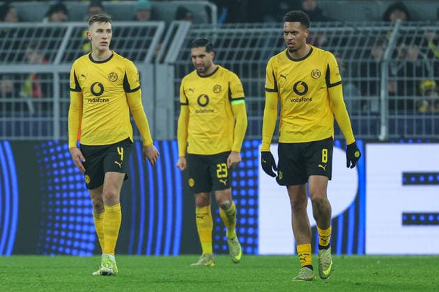 UEFA Champions League - Borussia Dortmund - Inter Mailand am 28.01.2026 im Signal Iduna Park in Dortmund Enttäuschte Dortmunder, hier mit Nico Schlotterbeck (Dortmund 4) , Emre Can (Dortmund 23) und Felix Nmecha (Dortmund 8)