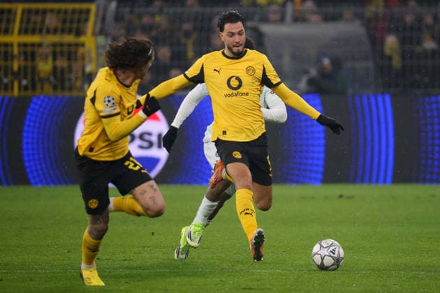 Dortmund, Deutschland 28. Januar 2026: Champions League - 2025 2026 - Borussia Dortmund vs. Inter Mailand Im Bild: v.li. der Zweite Ramy Bensebaini (BVB) Signal Iduna Park Nordrhein Westfalen Copyright: xFotostandx xFantinix