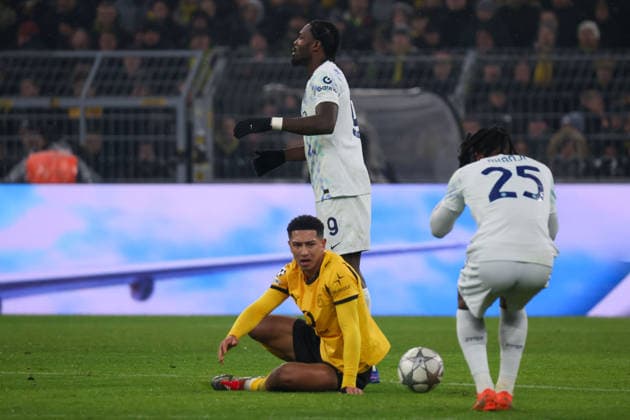 Dortmund, Deutschland 28. Januar 2026: Champions League - 2025 2026 - Borussia Dortmund vs. Inter Mailand Im Bild: v.li. Jobe Bellingham (BVB), Marcus Thuram (Inter) und Manuel Akanji (Inter) Signal Iduna Park Nordrhein Westfalen Copyright: xFotostandx xFantinix