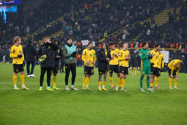 Dortmund, Deutschland 28. Januar 2026: Champions League - 2025 2026 - Borussia Dortmund vs. Inter Mailand Im Bild: Die Spieler von Borussia Dortmund enttäuscht nach der Niederlage gegen Inter Mailand Signal Iduna Park Nordrhein Westfalen Copyright: xFotostandx xFantinix