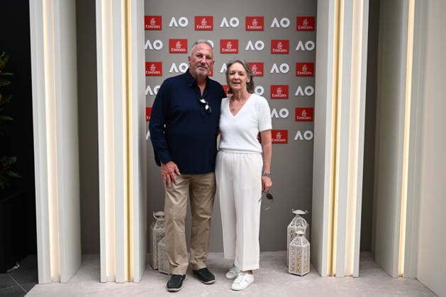 TENNIS AUSTRALIAN OPEN, Fromer cricketer Lord Ian Botham (left) and partner Kathy Botham poses for a photo at a hospitality marquee during Day 12 of the 2026 Australian Open tennis tournament at Melbourne Park in Melbourne, Thursday, January 29, 2026. ( NO ARCHIVING MELBOURNE VICTORIA AUSTRALIA  Copyright: xJOELxCARRETTx 20260129186027861936
