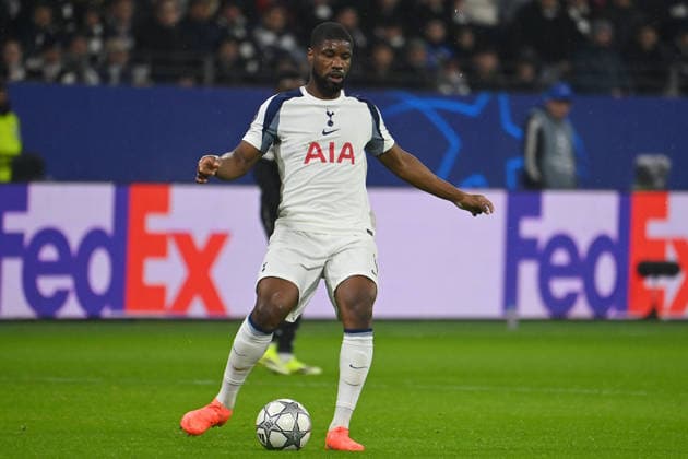 Kevin DANSO (Tottenham), Aktion,Einzelaktion,Einzelbild,Freisteller, Ganzkoerperaufnahme,ganze Figur. Fussball Champions League,Saison 2025 26, Ligaphase Eintracht Frankfurt - Tottenham Hotspur 0-2 am 28.01.2026, D E U T S C H E B A N K P A R K