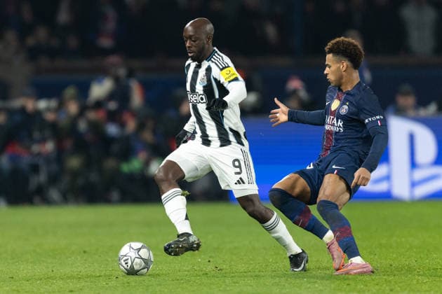 Paris Saint-Germain v Newcastle United FC - UEFA Champions League 2025 26 League Phase MD8 Yoane Wissa of Newcastle United and Desire Doue of Paris Saint-Germain participate in the UEFA Champions League - League phase, Matchday 8 football match between Paris Saint-Germain and Newcastle United FC at the Parc des Princes stadium. Paris France  Copyright: xIbrahimxEzzatx originalFilename:ezzat-notitle260128_npra7.jpg