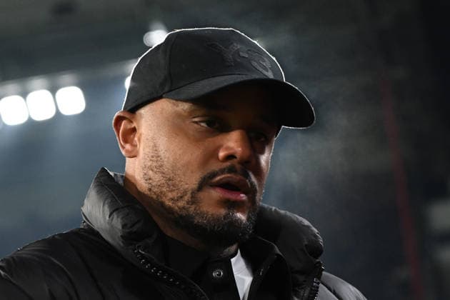 28.01.2026, xjrdrx, Fussball UEFA Champions League, PSV Eindhoven - FC Bayern Muenchen v.l. Trainer head coach Vincent Kompany (FC Bayern Muenchen) (DFL DFB REGULATIONS PROHIBIT ANY USE OF PHOTOGRAPHS as IMAGE SEQUENCES and or QUASI-VIDEO) Eindhoven