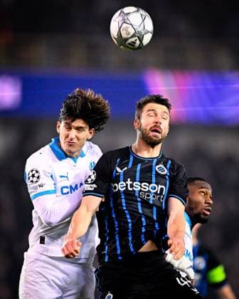 Club Brugge v Marseille - UEFA Champions League BRUGGE, BELGIUM - JANUARY 28 : Balerdi Leonardo defender of OM Marseille and Mechele Brandon defender of Club Brugge during the UEFA Champions League 2025 26 League Phase MD8 match between Club Brugge and Marseille on January 28, 2026 in Brugge, Belgium, 28 01 2026  Copyright: xTomasxSiskx