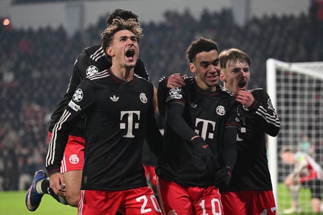 28.01.2026, xjrdrx, Fussball UEFA Champions League, PSV Eindhoven - FC Bayern Muenchen v.l. Torjubel nach dem Tor zum celebrating the goal celebrate 0:1 durch Jamal Musiala (FC Bayern Muenchen) (DFL DFB REGULATIONS PROHIBIT ANY USE OF PHOTOGRAPHS as IMAGE SEQUENCES and or QUASI-VIDEO) Eindhoven