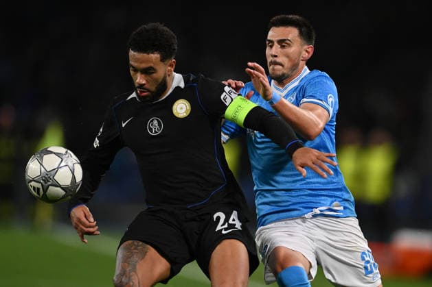 SSC Napoli v Chelsea FC - UEFA Champions League 2025 26 League Phase MD8 Reece James of Chelsea F.C. and Eljif Elmas of S.S.C. Napoli are in action during the UEFA Champions League phase day 8 football match between S.S.C. Napoli and Chelsea F.C. at the Diego Armando Maradona Stadium in Naples, Italy, on January 27, 2026. Naples Italy Italy  Copyright: xDomenicoxCippitellix originalFilename:cippitelli-sscnapol260128_np7bw.jpg
